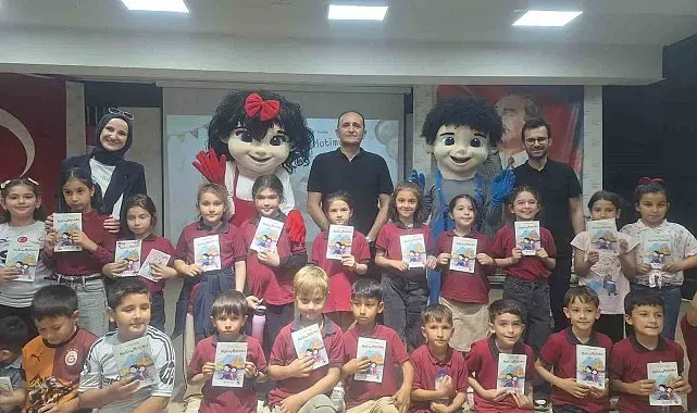 Altıntaş'ta Yazar Kudret Armağan öğrencilerle buluştu