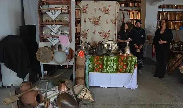 Sinop'ta öğrencilerin yıl boyunca ürettikleri eserler görücüye çıktı