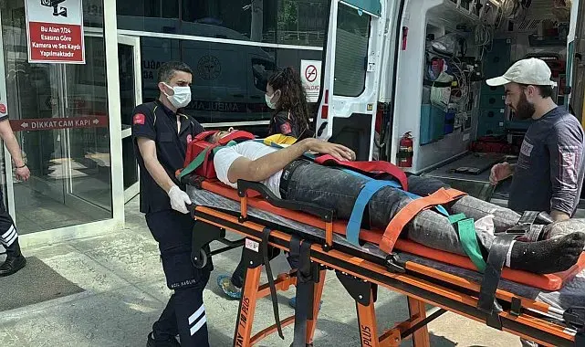 İskeleden düşen yabancı uyruklu işçi yaralandı