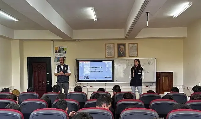 Kars'ta öğrencilere siber güvenlik eğitimi: 100 öğrenci bilinçlendirildi