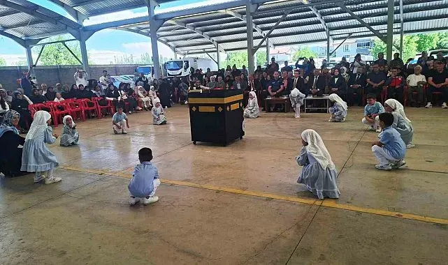 Hisarcık'ta 4-6 yaş Kur'an kursu öğrencileri mezuniyet sevinci yaşadı