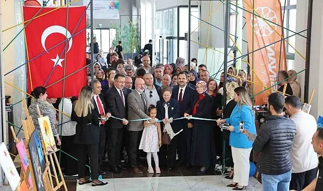 Başkan Çolakbayrakdar: "Akademiler, artık sadece eğitim değil, sosyal hayatın merkezi oldu"