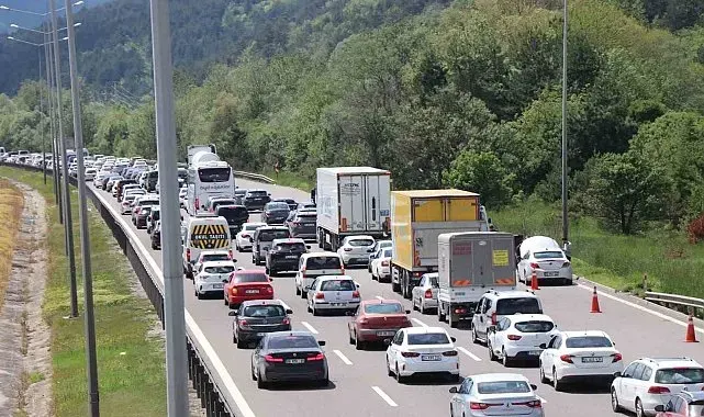 Bolu Dağı Tüneli'nden bayramda 1 milyon araç geçti