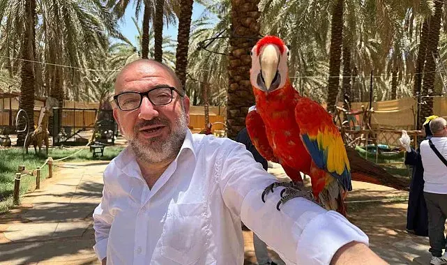 Medine'de papağanlar hacı ve umrecilerin ilgi odağı oldu