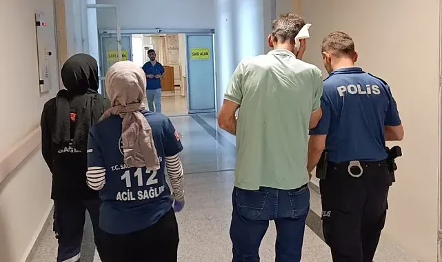İnşaattan düşen malzeme yayaya isabet etti: 1 yaralı