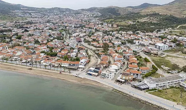 Yeni Foça'da tarihi dere yatağı güçlendiriliyor
