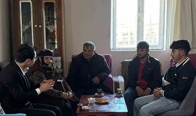 Kaymakam Tutal'dan şehit ailesine bayram ziyareti