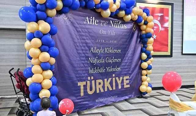 Manisa'da üç kuşak aynı sofrada buluştu