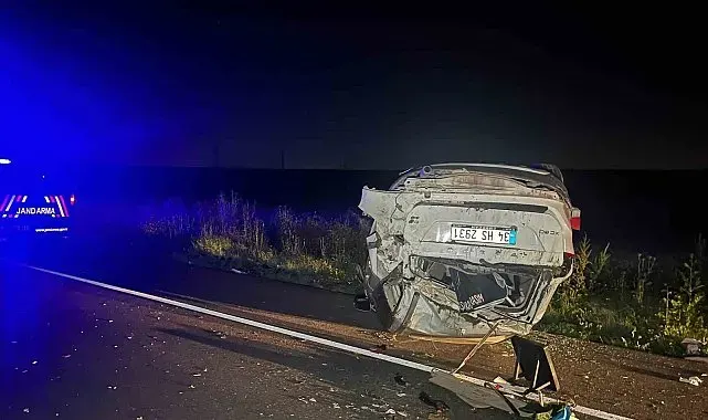 Çorlu'da kontrolden çıkan araç menfeze çarparak takla attı : Anne ve çocuğu yaralandı