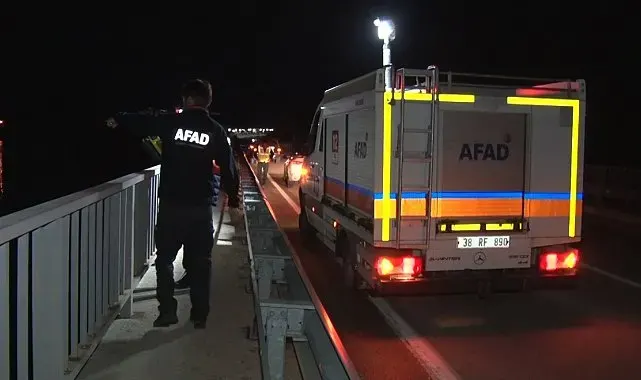 Bir kişinin Kızılırmak'a düştüğü ihbarı ekipleri harekete geçirdi