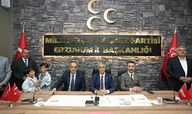 MHP'de bayramlaşma coşkusu