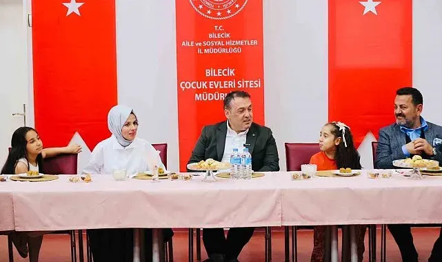 Vali Sözer ve eşi Zeynep Sözer bayramda çocuklar ve hastalarla bir araya geldi