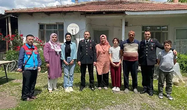Bilecik'te şehit ve gazi ailelerine bayram ziyareti