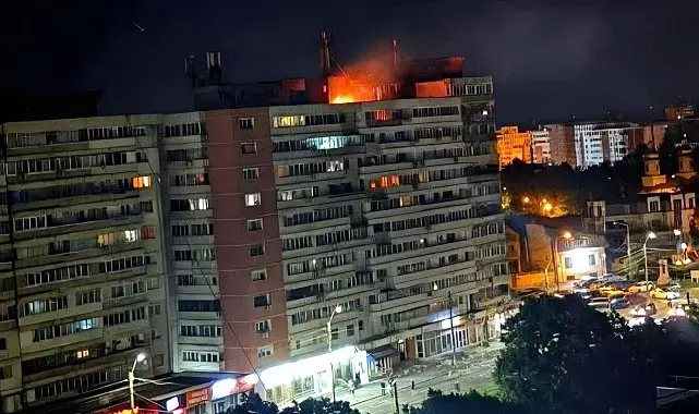 NATO üyesi Romanya'daki bir apartmana Rus İHA'sı isabet etti: 2 yaralı