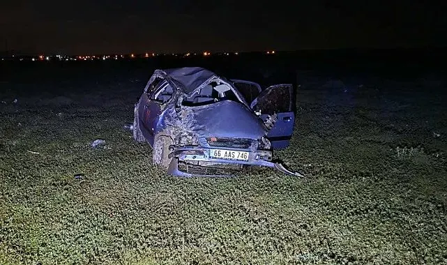 Takla atan otomobil sürücüsü yaralandı