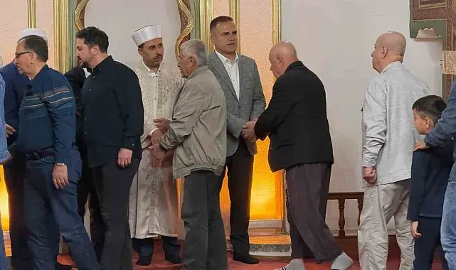 Muğla Valisi Akbıyık vatandaşlarla bayramlaştı