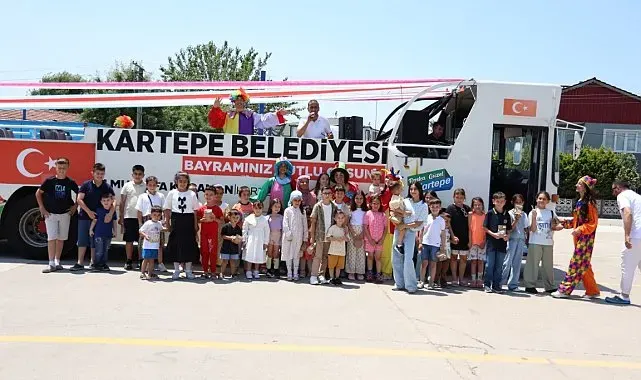 Gezici bayram otobüsü Kartepe'de çocuklarla buluşacak