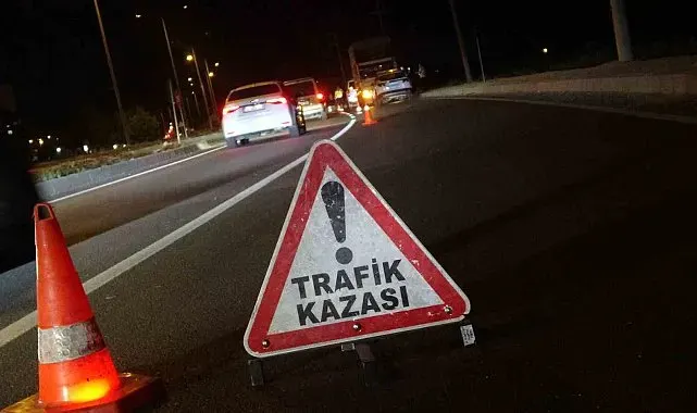 Kilis'te motosiklet ile otomobil çarpıştı: 2 yaralı