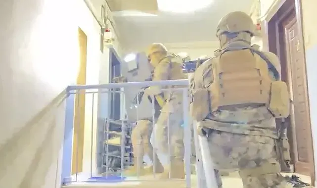 İş insanlarına zorla çek imzalattıran şebekeye Organize Polisi'nden darbe