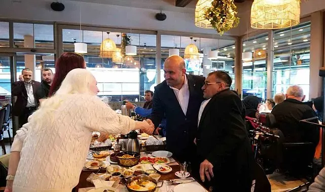 AK Parti Eskişehir İl Başkanı Albayrak, engelli bireyler ile buluştu