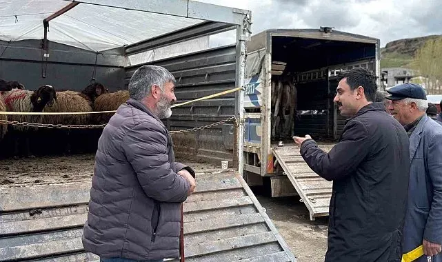 Kaymakam Tutal'dan Kurban Pazarı ziyareti