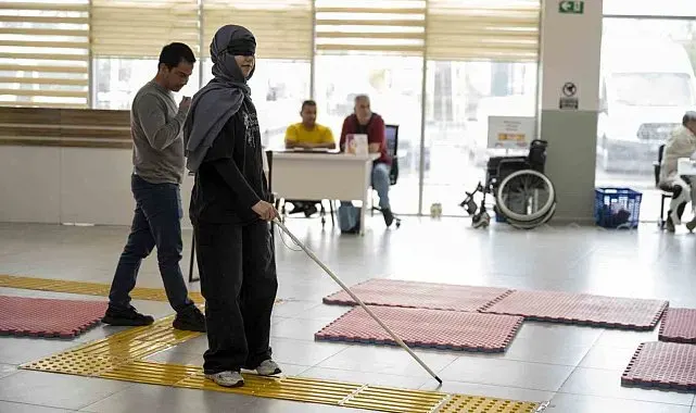 Mersin'de Erasmus öğrencileri engelli bireylerin yaşamını deneyimledi