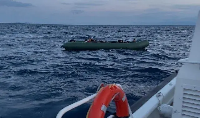 Didim'de 11 düzensiz göçmen kurtarıldı