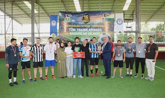 Eğitim-Bir-Sen Adana tarafından düzenlenen 16. Kardelen Futbol Turnuvası tamamlandı