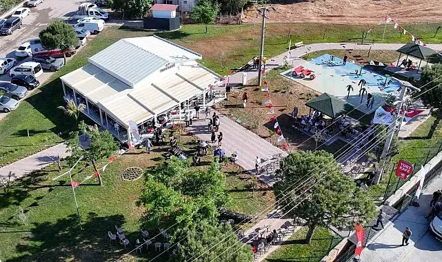 Yurt Kafe ve Işıklı Parkı hizmete açıldı
