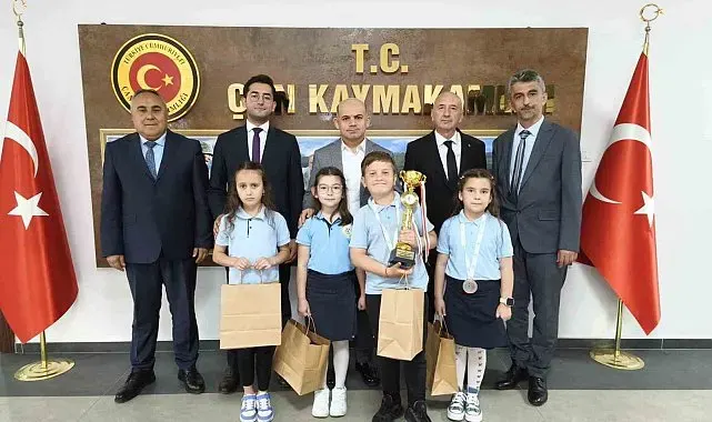 Çan Cumhuriyet İlkokulu Öğrencileri Akıl Zeka Oyunlarında Türkiye Finallerine Katıldı