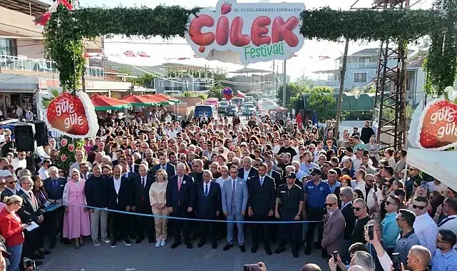 Çilek tadında festival, milyonu aşkın misafir ağırladı