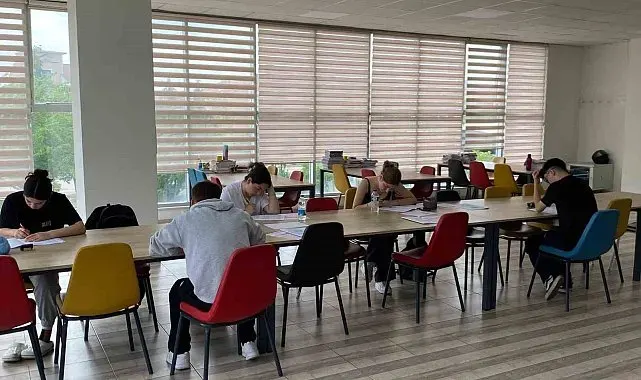 Altıeylül'de üniversite hayaline güç veren destek