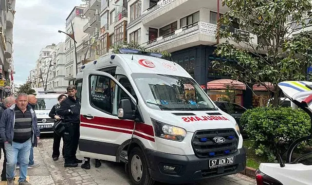 Sinop'ta hafif ticari araç yayaya çarptı