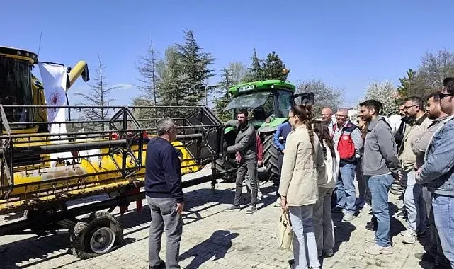 Kütahya'da ziraat mühendislerine "Biçerdöver Kontrolörü Yetiştirme" kursu