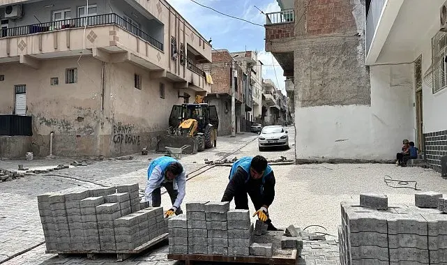 Eyyübiye'de yol çalışmaları devam ediyor