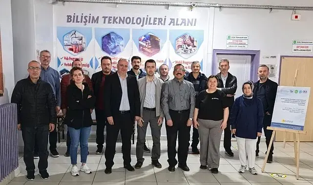 Öğretmenlere dijital dönüşüm eğitimi