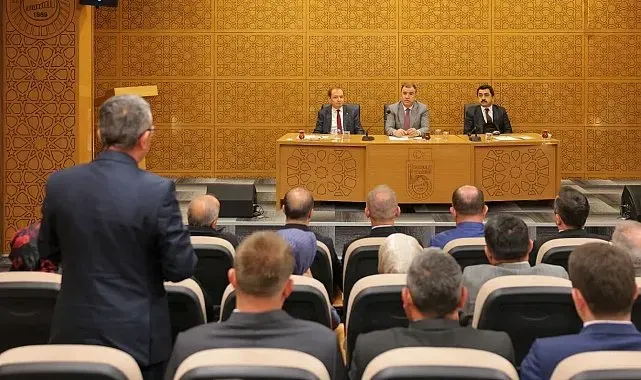 Bayburt'ta kamu hizmetleri ve yatırımlar masaya yatırıldı