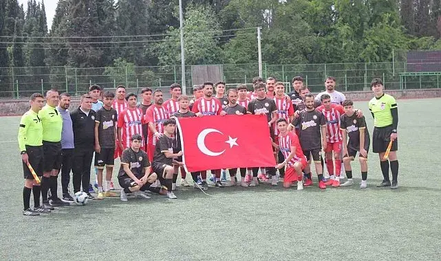 Salihli Ülküspor'dan erken şampiyonluk
