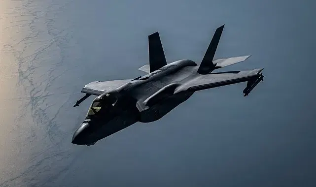 CENTCOM: "ABD güçleri, 3 gemiyi etkisiz hale getirdi ve 2 gemiye çıktı"
