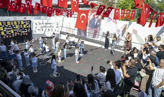 Mersin'de 'Anneler Günü' çocukların kahkahalarıyla kutlandı