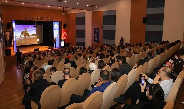 Bu kez gençler konuştu, yetişkinler dinledi