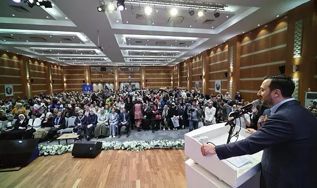 Cumhurbaşkanı Erdoğan, AK Parti İstanbul İl Kadın Kolları Danışma Meclisi'ne telefonla bağlandı