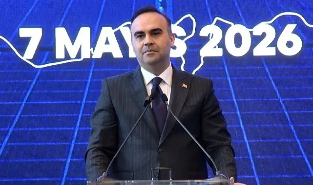 Bakan Kacır: "Ülkemiz en az 5 üretim tesisiyle yıllık 20 gigavatın üzerinde güneş hücresi üretim kapasitesine erişecek"