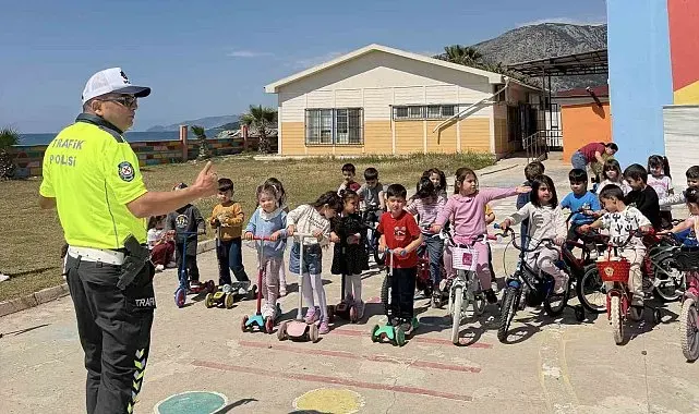 Bozyazı'da miniklere Trafik Haftası eğitimi