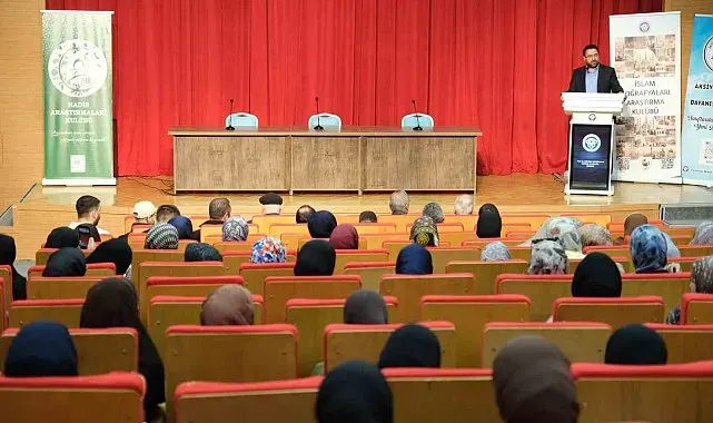 Sosyal medyanın bilinçli kullanımı Erzincan'da ele alındı