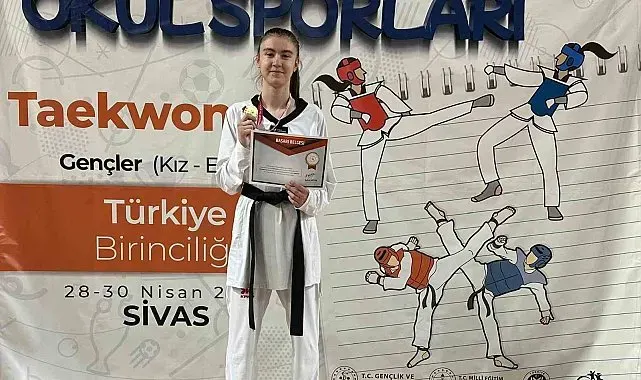 Aydın Lisesi öğrencisi Özfidan'dan çifte şampiyonluk
