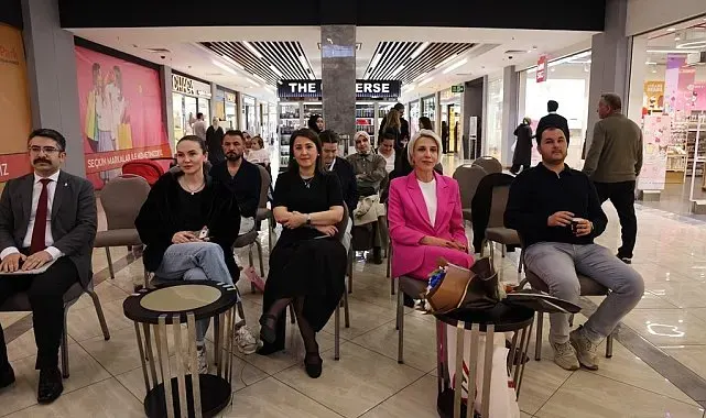 BEUN Bilim Kafe'de Ahmet Yenilmez'den "Sanat, Toplum ve Sahne" söyleşisi