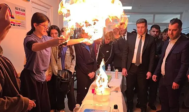 Kaymakam Algın öğrencilerin bilimsel etkinliğine katıldı