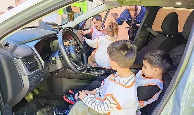 Karacabey'de anaokulundan sürücülere kadar trafik eğitimi