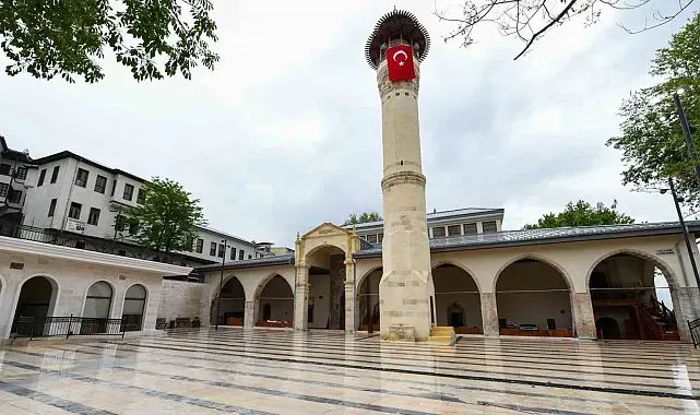 Depremde hasar gören 583 yıllık tarihi Ulu Cami'nin resmi açılışı gerçekleştirildi